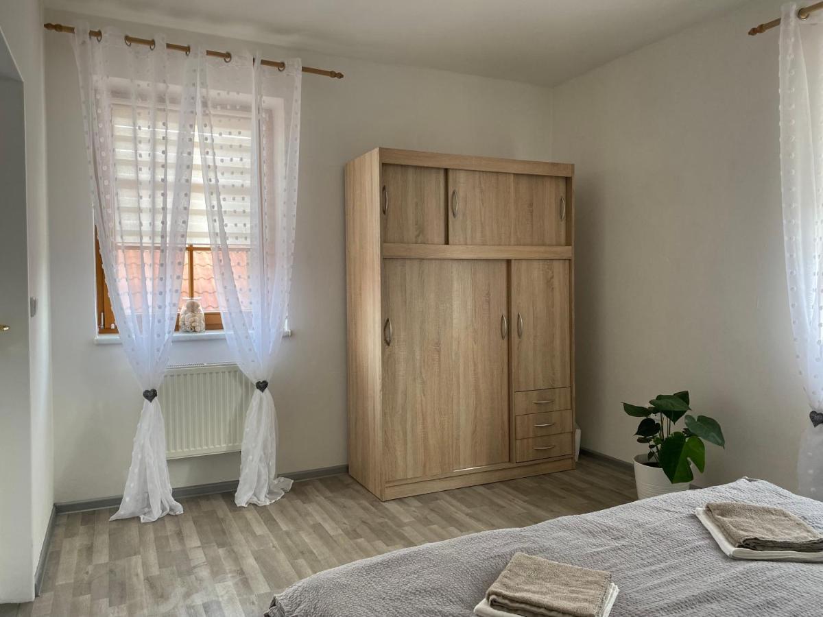 Apartmán Šimon Cheb Exterior foto